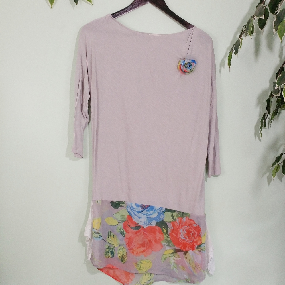 5/$18 Old Is New Upcycled Gap Tunic Floral